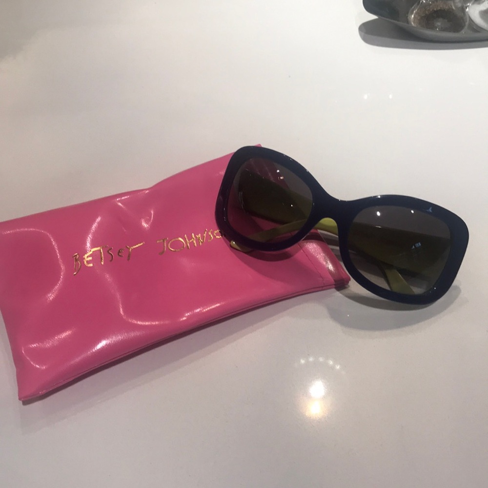 Betsey Johnson sunglasses